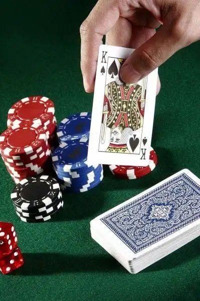Tim murahwin yang mengelola platform kasino dan sportsbook dari pusat operasi
